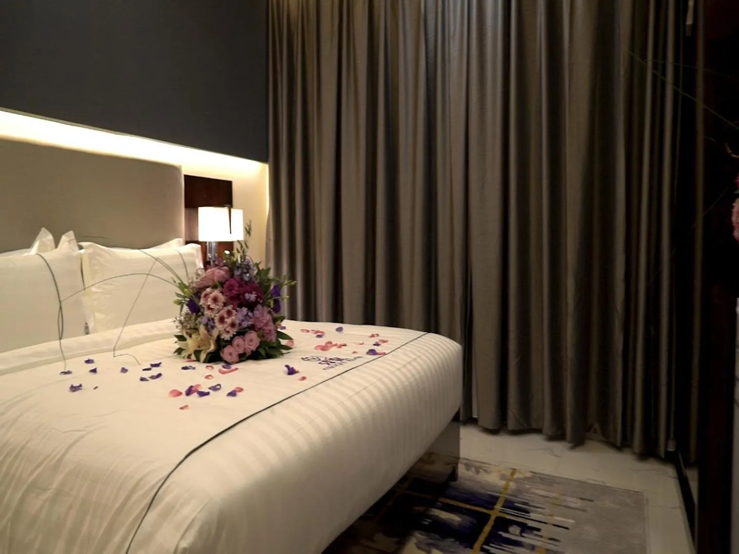 Violet Rose Aprit Hotel DDjeddah Appart hôtel Djeddah